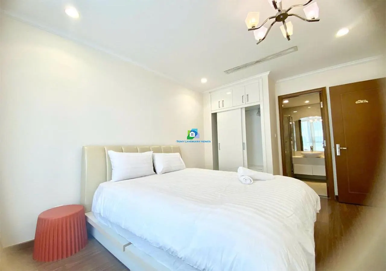 Vinhomes Urban Oasis Ho Chi Minh City 0*,  Vietnam